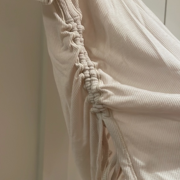 Lululemon crop top - Picture 4 of 7